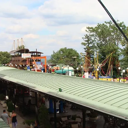 Daire Admiral Altın Kumlar