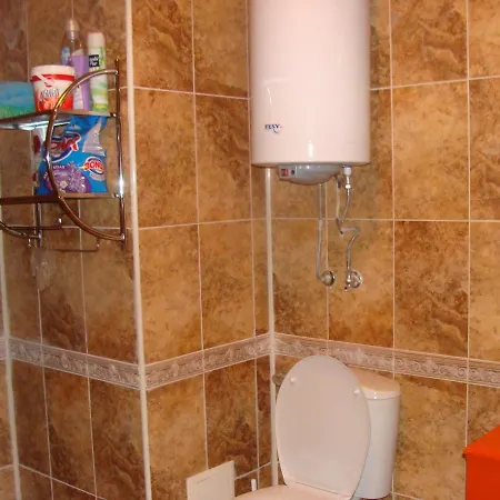Admiral Apartment *